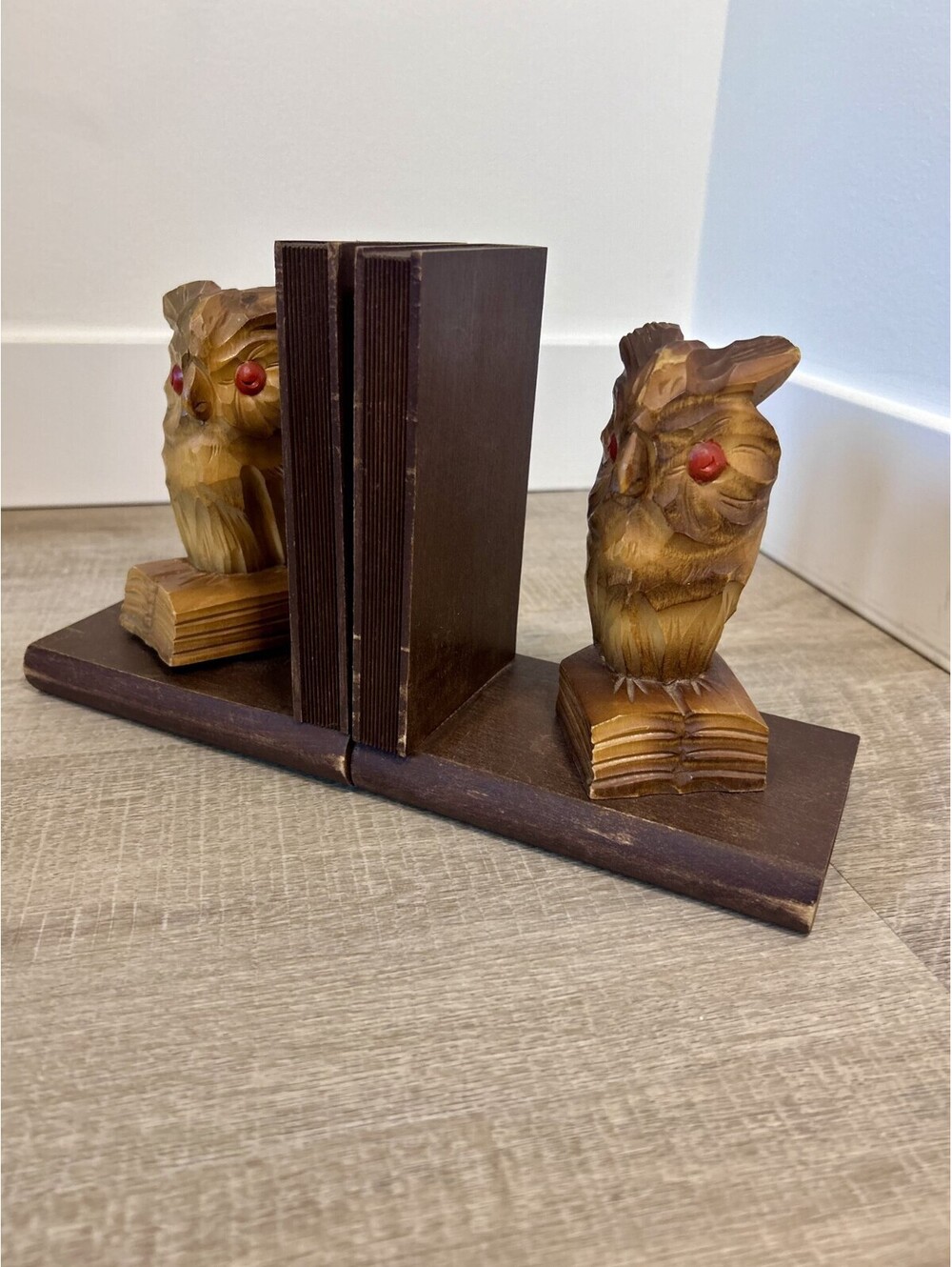 Vintage Hand Carved Wood Owl Bookends Pair MCM Red Eyes Owl - Picture 6 of 6